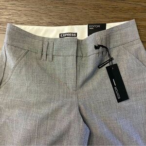 Fits like 0/1. Lightweight, not winter lined. Triple belt loops. Dbl hook close.